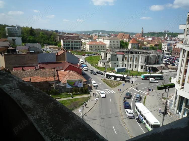 Apartament cu 2 camere semidecomandat în Central