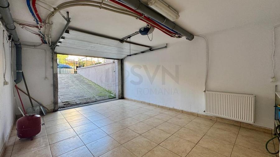 Casă individuală cu 5 camere cu Garaj în P-ta Presei Libere