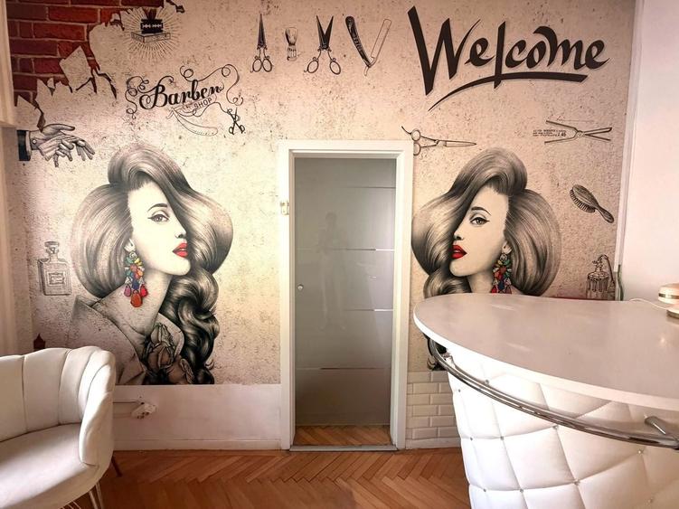 Apartament cu 4 camere în P-ța Victoriei