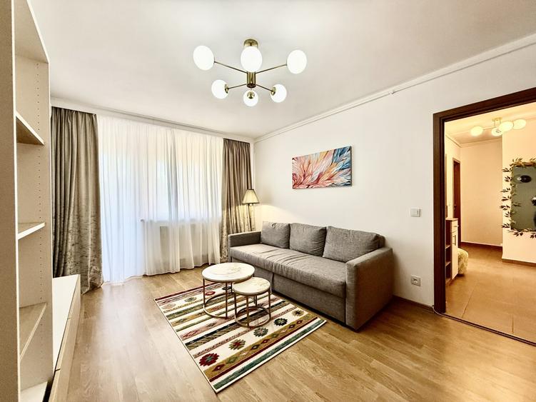 Apartament cu 2 camere decomandat, mobilat în P-ța Unirii