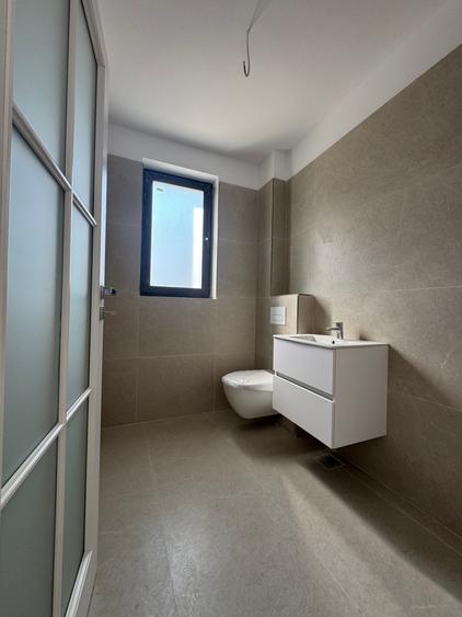 Casă cu 5 camere cu Canalizare în Bragadiru