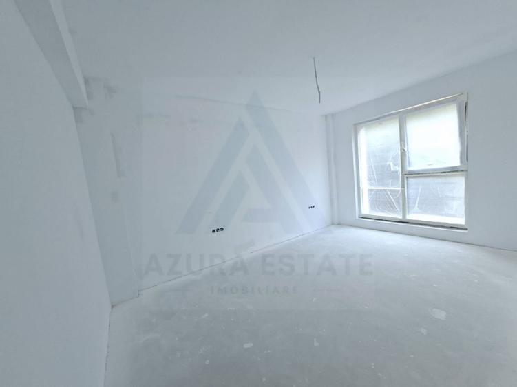 Apartament cu 3 camere decomandat în Cristian