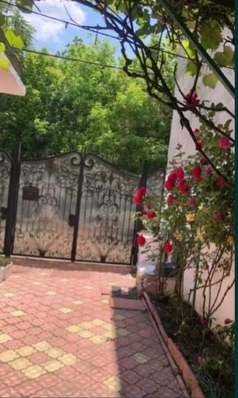 Casă individuală cu 3 camere cu Teren 170 Mp în P-ța Muncii