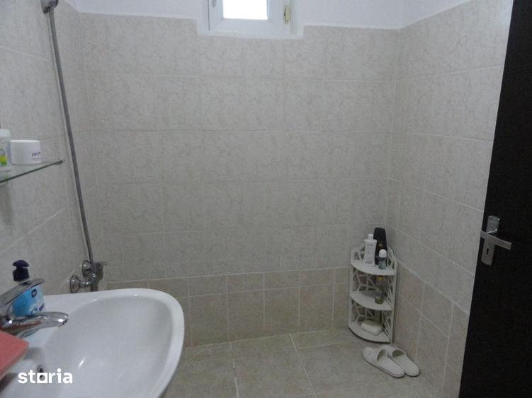 Apartament 1 camera, etaj 2, renovat, centrala pe gaz, complet mobilat - 1