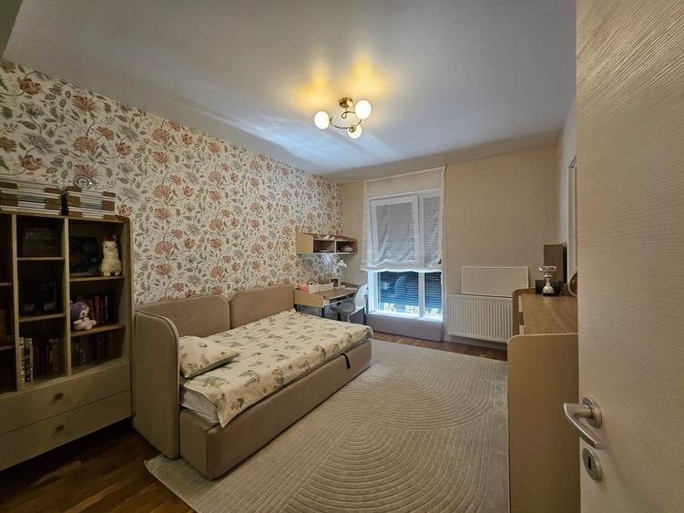 Duplex cu 5 camere cu Teren 200 Mp în Pipera