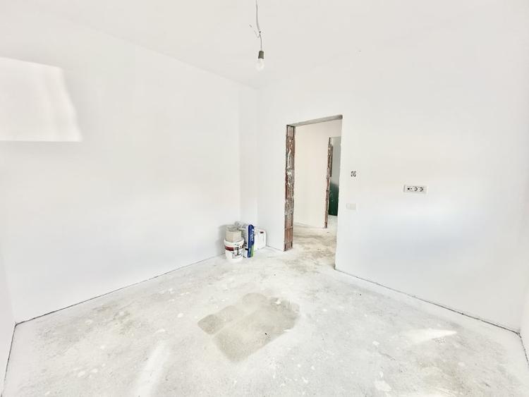 Duplex cu 4 camere cu Canalizare în Moșnița Veche