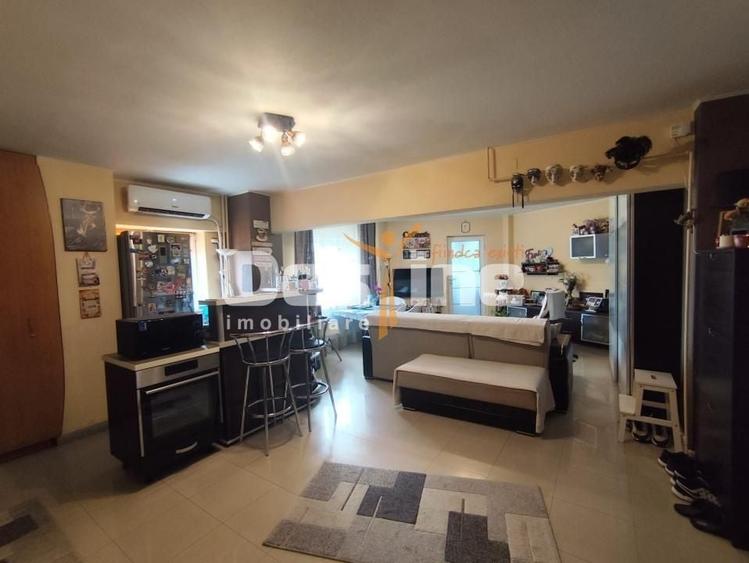 Apartament cu 2 camere decomandat, mobilat în P-ța Mihai Viteazu