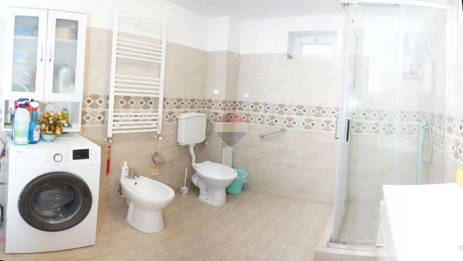 Casă individuală cu 5 camere cu Teren 366 Mp în Tărlungeni