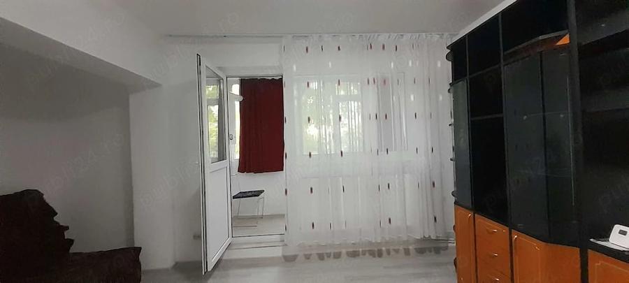 Apartament cu 2 camere decomandat în Micro 20