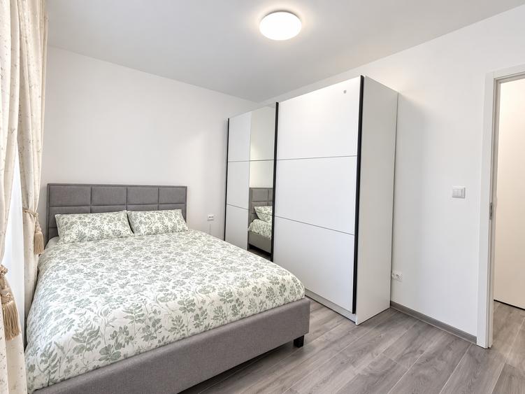 Apartament cu 2 camere semidecomandat în Dâmbovița