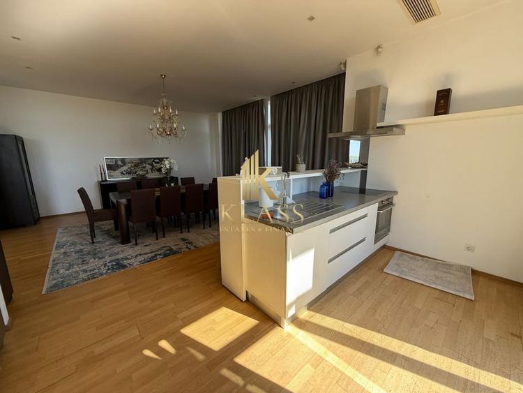 Apartament cu 4 camere circular, mobilat în Băneasa