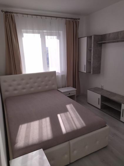 Garsonieră decomandată în Ciurea