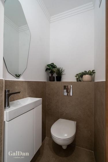 Apartament cu 3 camere, mobilat în Universitate