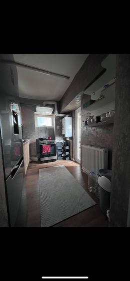 Apartament de vanzare piata sf ilie, 3 camere - 4