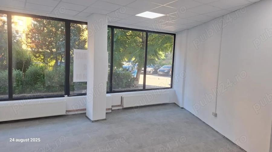 Spațiu comercial, de 700 mp, în Central