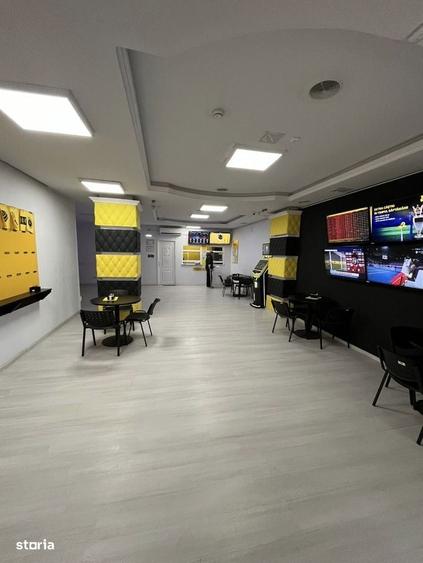 Spațiu comercial, de 180 mp, în Central