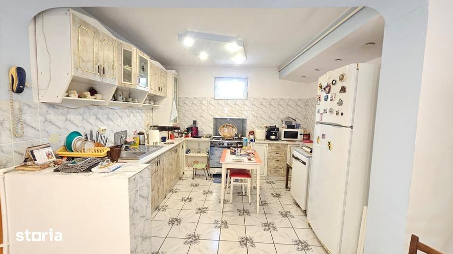 Casă cu 4 camere cu Teren 405 Mp în Țiglina 3