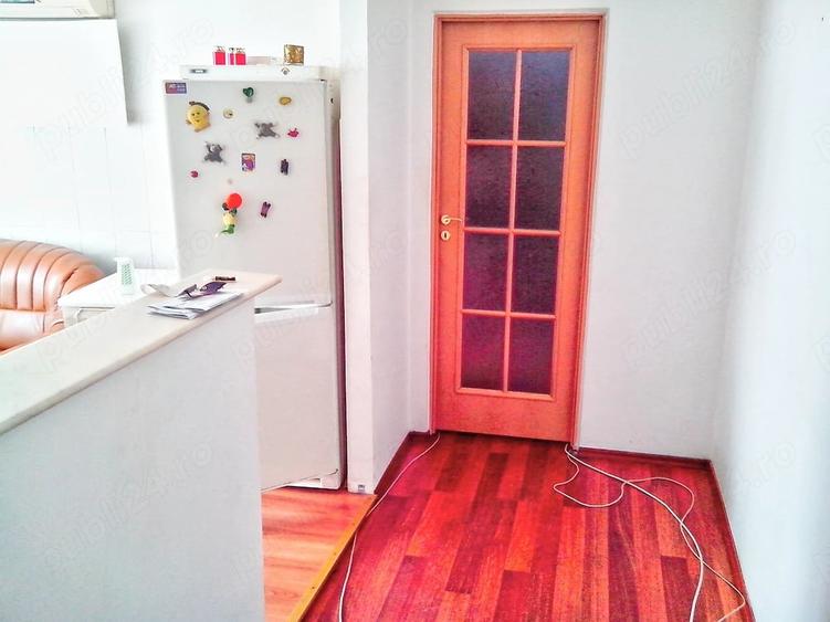 Apartament cu 2 camere decomandat în Precista
