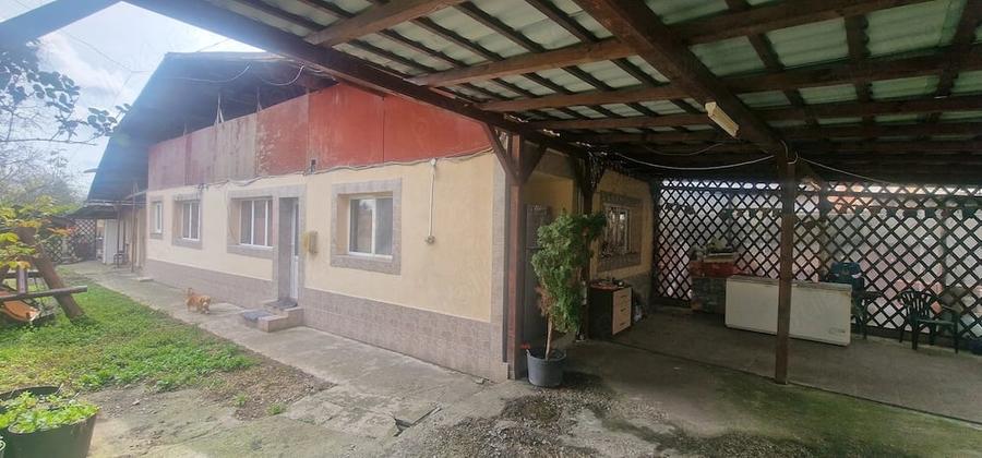 Casă cu 3 camere cu Teren 450 Mp în Bănești