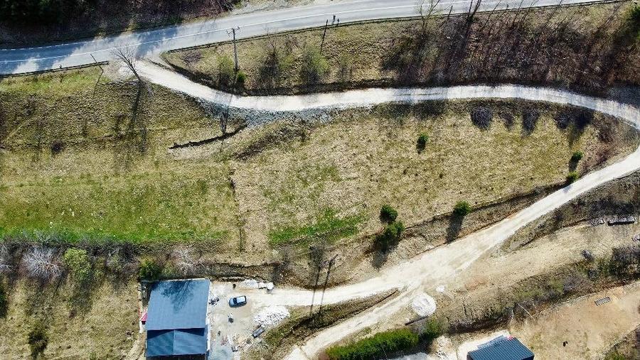 Teren de 2400 mp, în Sohodol