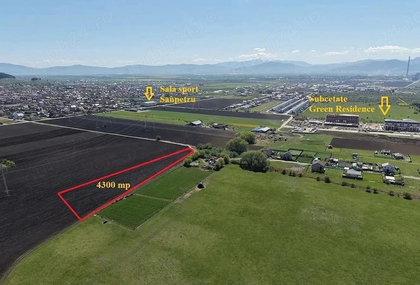 Teren de 4300 mp, în Central