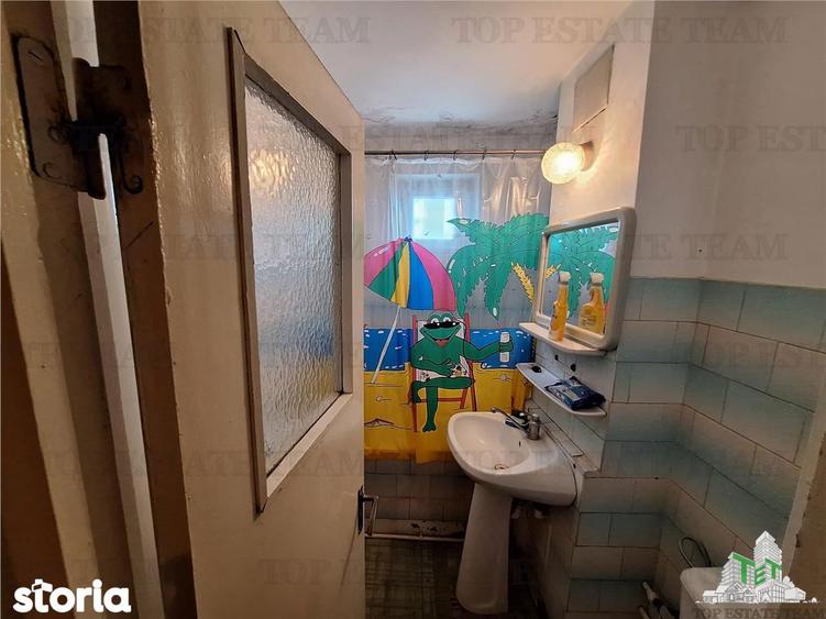Apartament cu 4 camere decomandat în Viziru 1