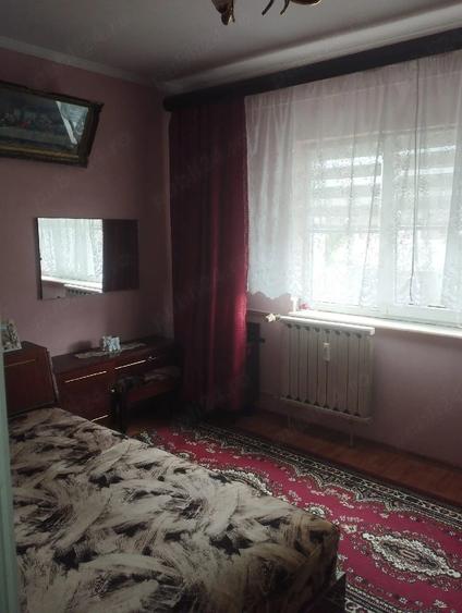 Apartament cu 2 camere semidecomandat în Prundu