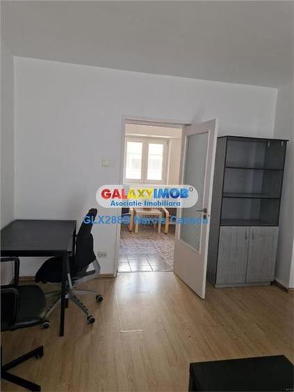 Apartament cu 2 camere semidecomandat, mobilat în P-ța Victoriei