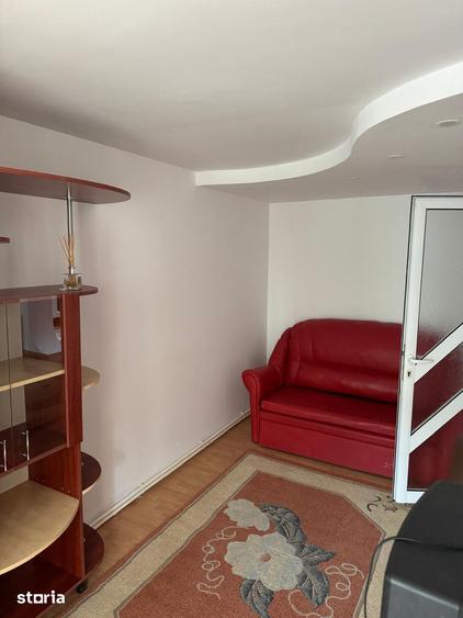 Apartament cu 3 camere, mobilat în Ultracentral