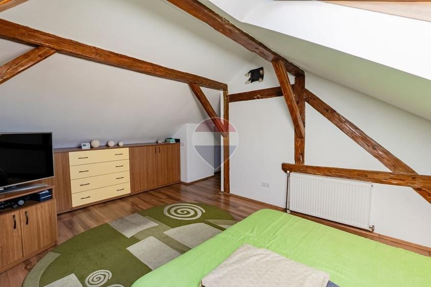 Casă individuală cu 4 camere cu Teren 150 Mp în Ultracentral