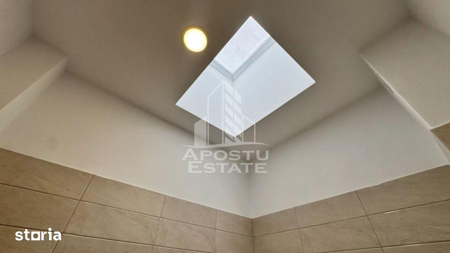 Apartament cu 4 camere în Torontalului