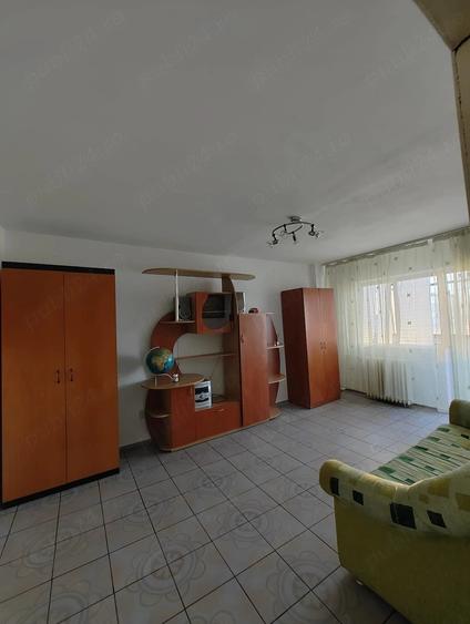 Apartament cu 2 camere decomandat în B-dul București