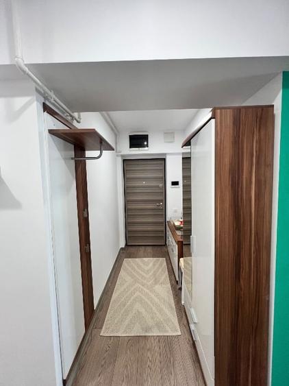Apartament cu 3 camere semidecomandat, mobilat în Cotroceni