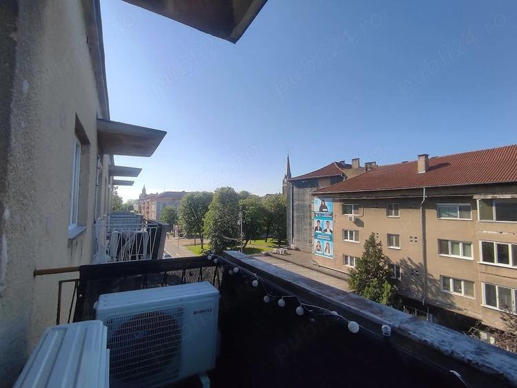 Apartament cu 2 camere decomandat în Ultracentral