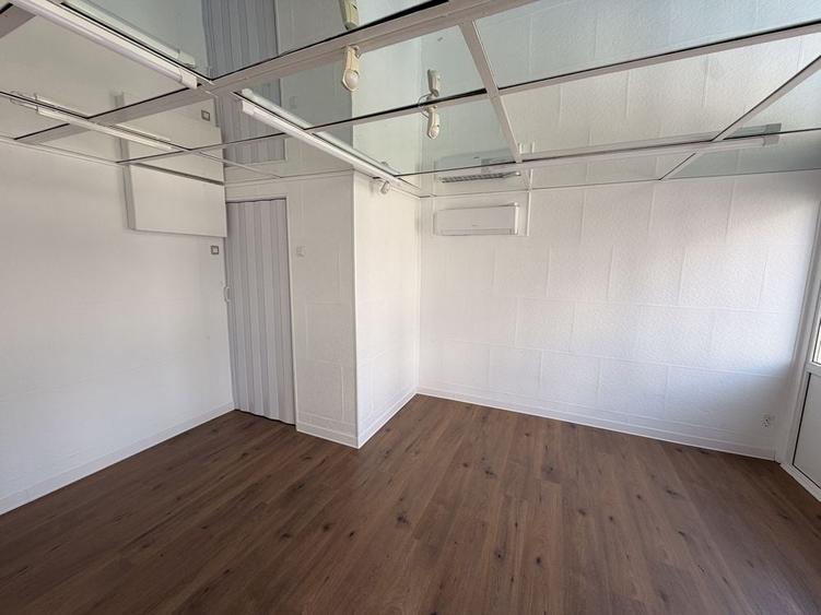 Spațiu comercial, de 23 mp, în Central