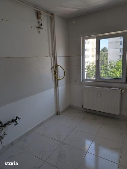 Apartament cu 2 camere semidecomandat în Republicii