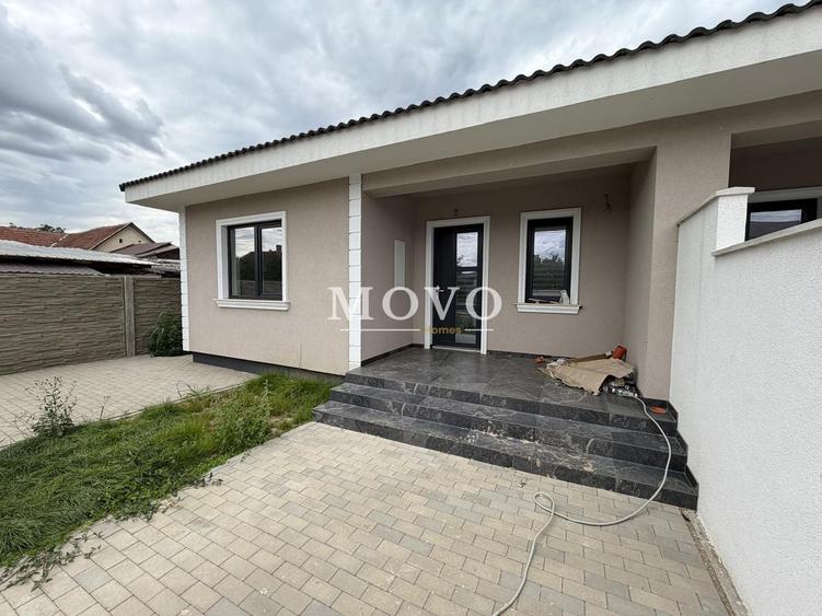 Duplex cu 3 camere cu Canalizare în Beregsău Mare