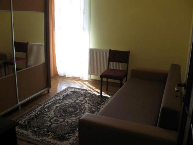 Apartament cu 3 camere semidecomandat în Mănăștur