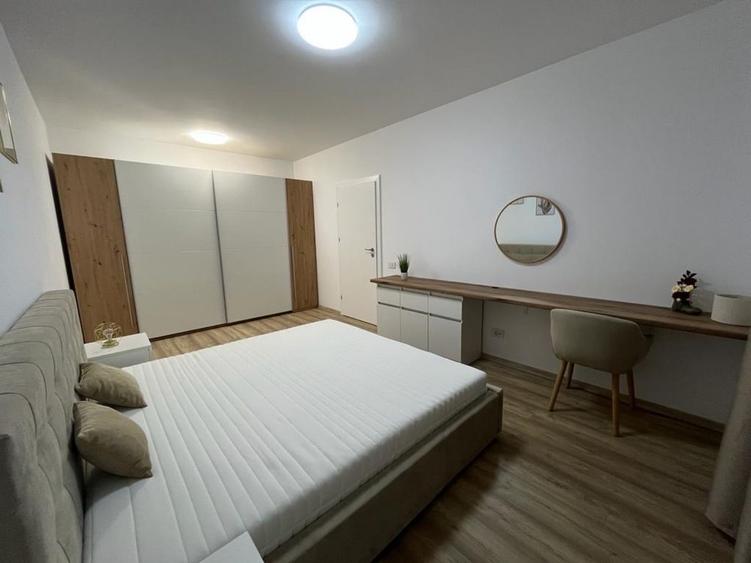 Apartament cu 2 camere semidecomandat în Tipografilor