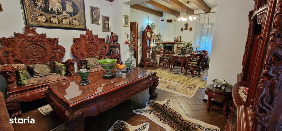 Casă cu 4 camere în Sud