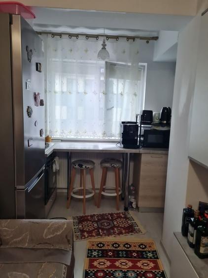 Apartament cu 2 camere semidecomandat în Balciu