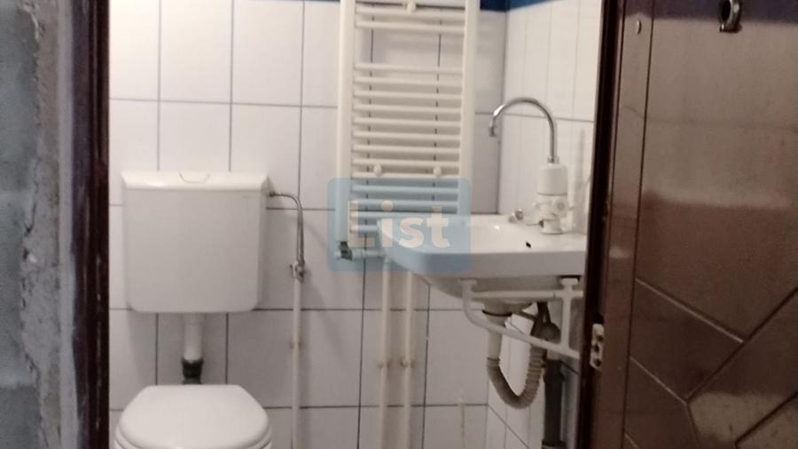 Spațiu industrial, de 500 mp, în Central