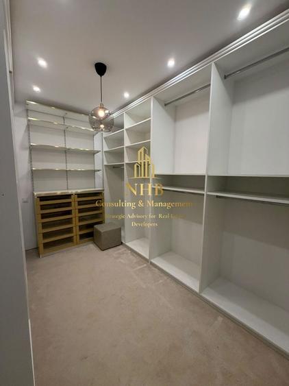 Apartament cu 4 camere nedecomandat, mobilat în Nord