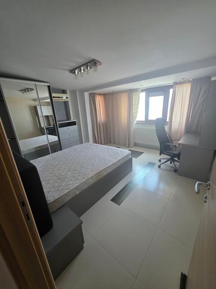 Apartament cu 3 camere decomandat, mobilat în Moșilor