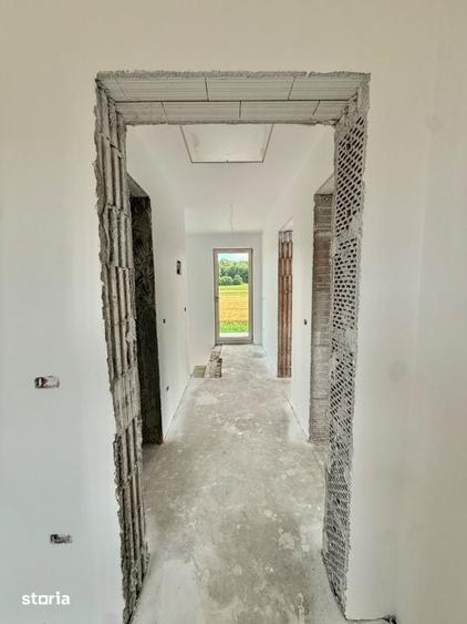 Casă cu 5 camere cu Teren 480 Mp în Horodnic
