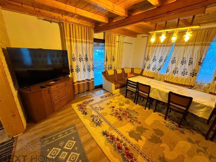 Casă cu 10 camere cu Teren 1600 Mp în Bolotești