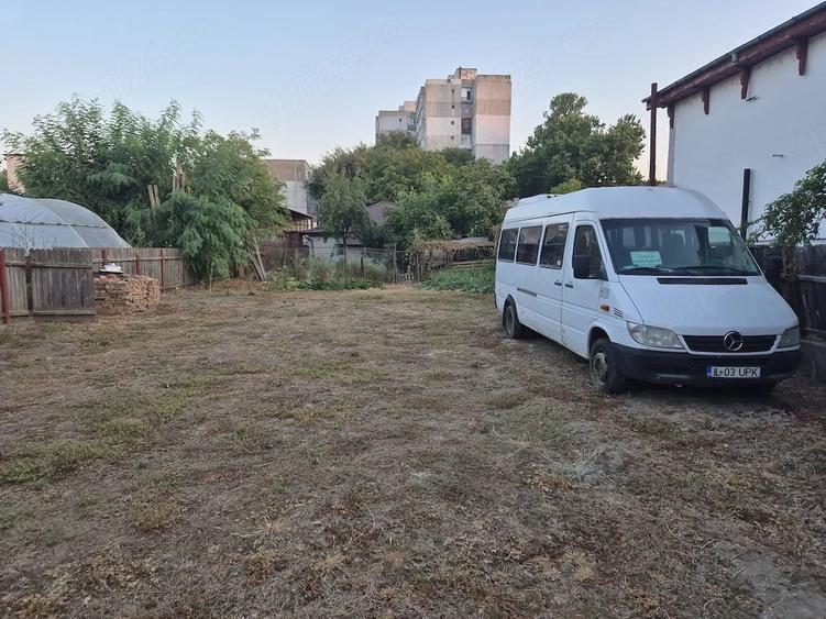 Teren de 528 mp, în Central