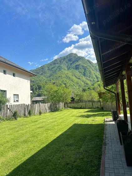 Casă cu 3 camere cu Teren 1285 Mp în Brezoi