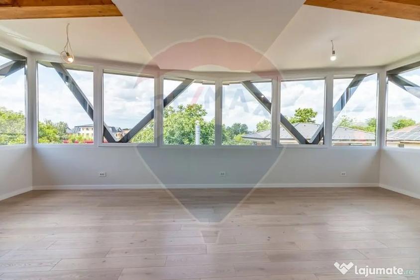 Casă cu 9 camere cu Teren 532 Mp în Băneasa