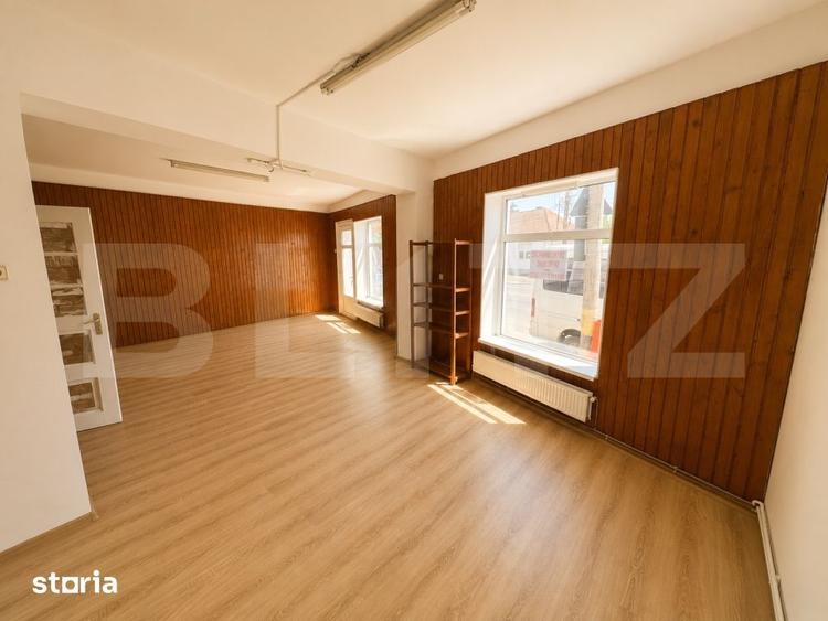 Spațiu comercial, de 55 mp, în Central